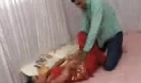 این دختر از یک صفحه مشهور روی پرده متوجه پورنو شد و با رامون فیلم سکس پسران گی لعنتی بود