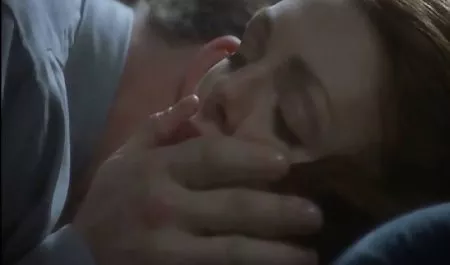 بلوند Allie Rai پسران پورنو را از تلویزیون تماشا می فیلم سکس گی عربی کرد و دوید