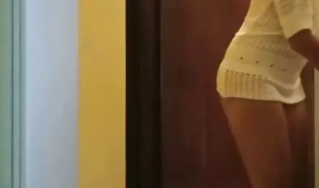 Bianca برای یک مجله پست سکسی گی می زند
