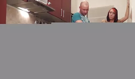 کودک تسلیم بازدید کننده فیلم گاییدن گی کافه شد