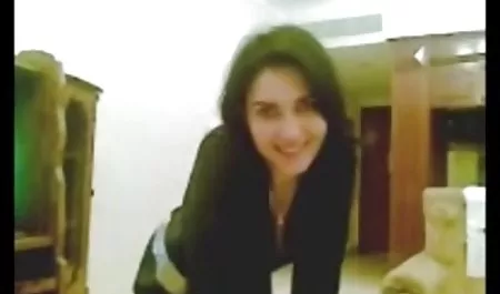 آن مرد برای اولین بار شکلات شلوغی عكس سكس گي را چشید
