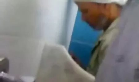 تاشا هاتز توسط یک عضو جویای فیلمسکس گی کار پر می شود